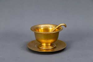 Naczynie porcelanowe, złocone, Chiny XX w.
